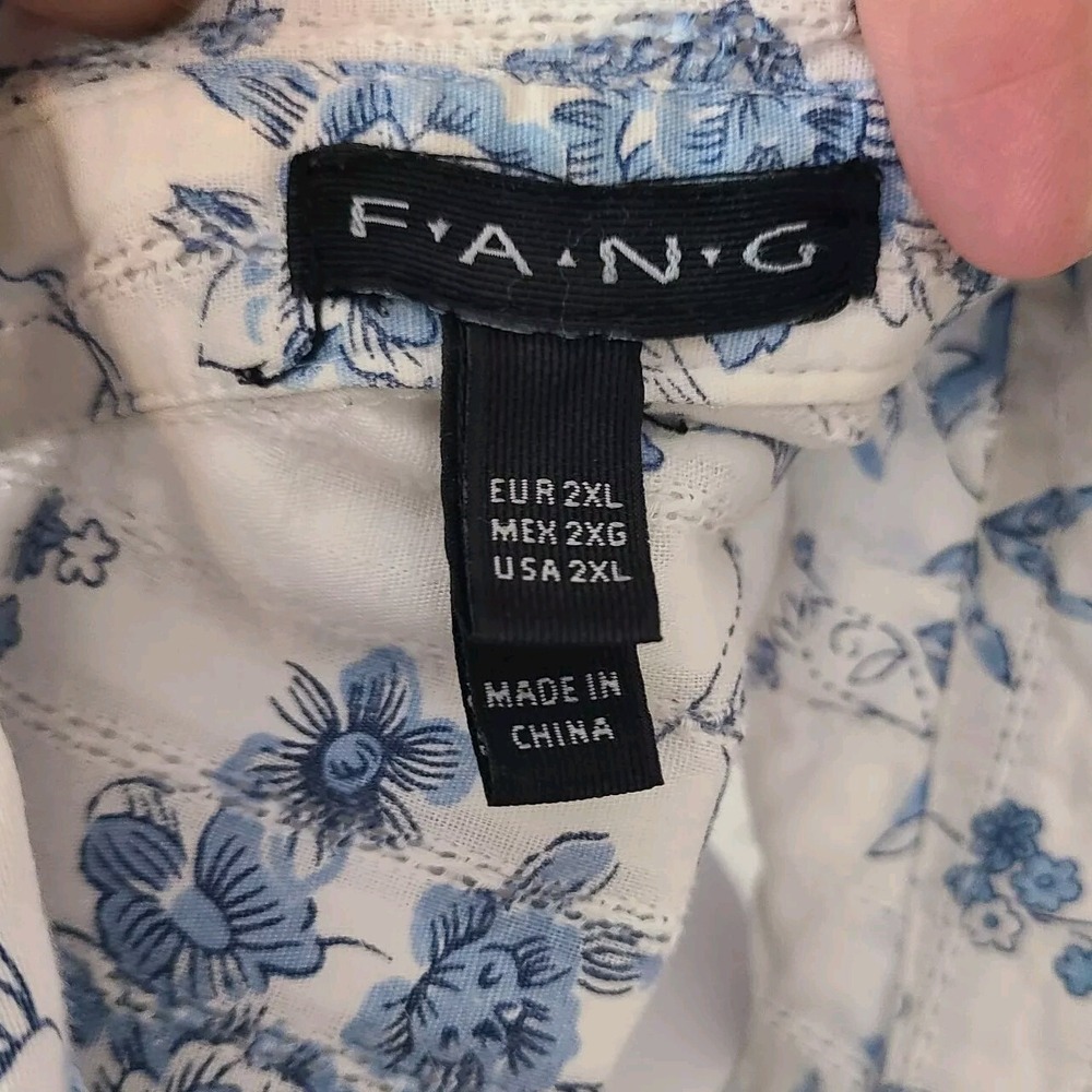 F.A.N.G Womens button Blue/White Shirt With Roses Sz L Cottagecore Romantic - Picture 8 of 9